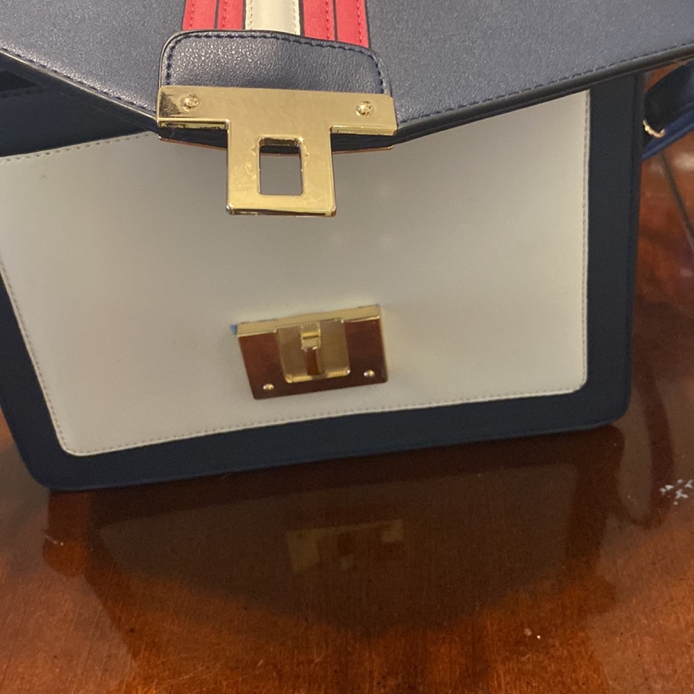 Ladies purse - Picture 8 of 9